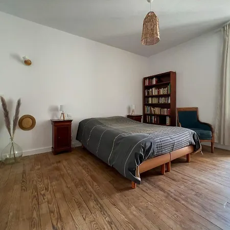 Maison Sainte-sabine Castels