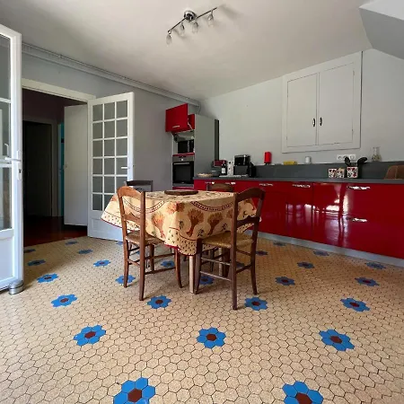 Maison Sainte-sabine Feriehus *