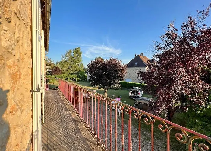 Maison Sainte-sabine * Castels