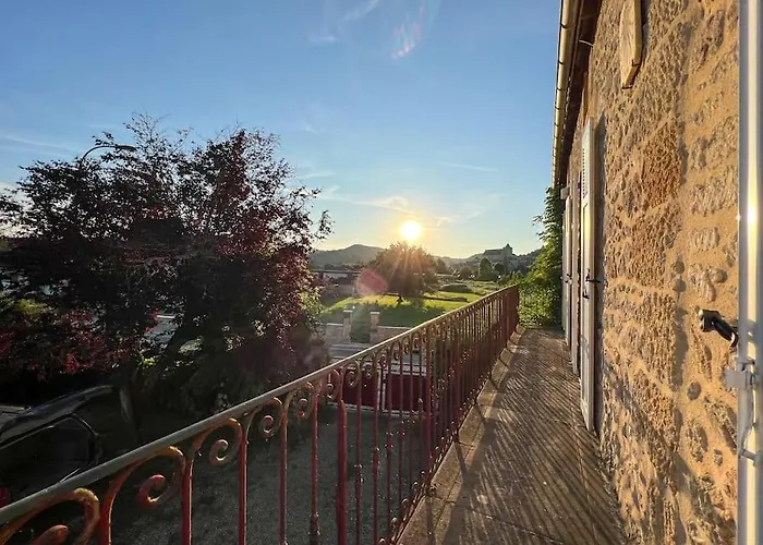 Holiday home Maison Sainte-sabine Castels