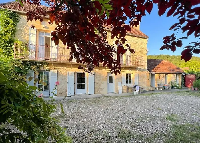 Maison Sainte-sabine Feriehus