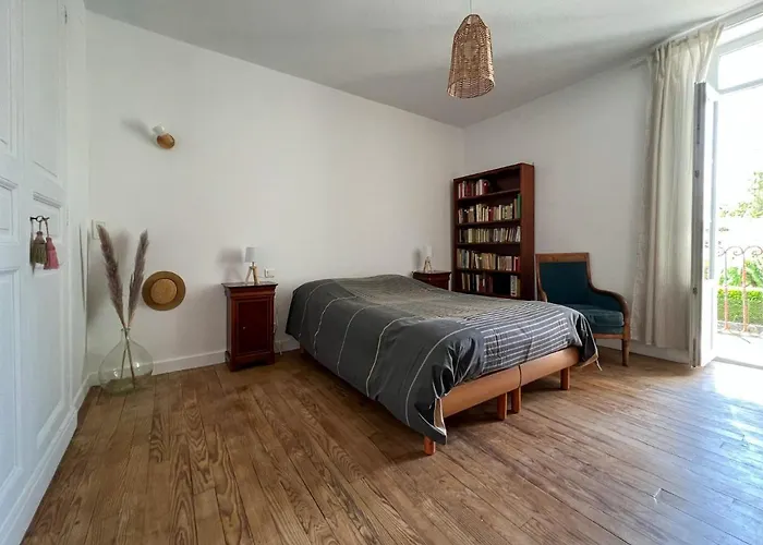 Maison Sainte-sabine Castels