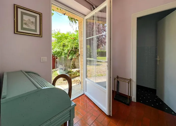 Maison Sainte-sabine Feriehus