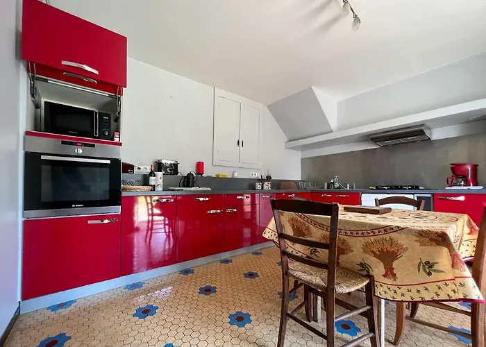 Maison Sainte-sabine Castels